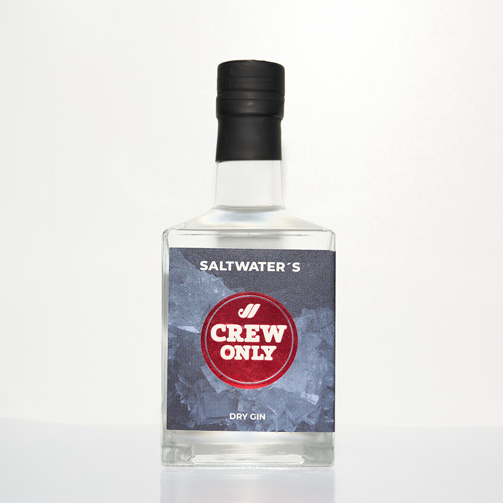 Frontalansicht des SALTWATER´s CREW ONLY Dry Gin